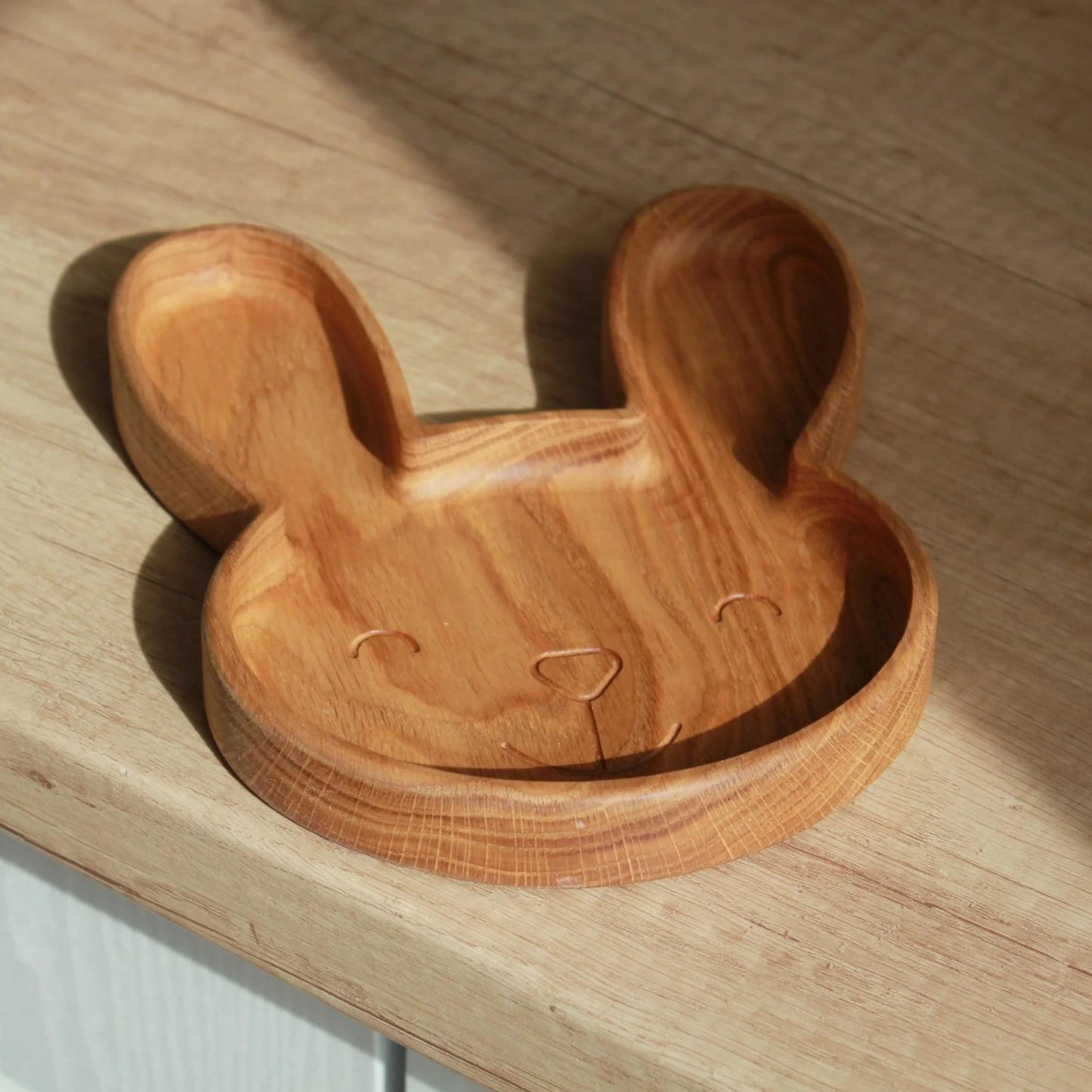 Hedemora Wooden Plate – Bunny