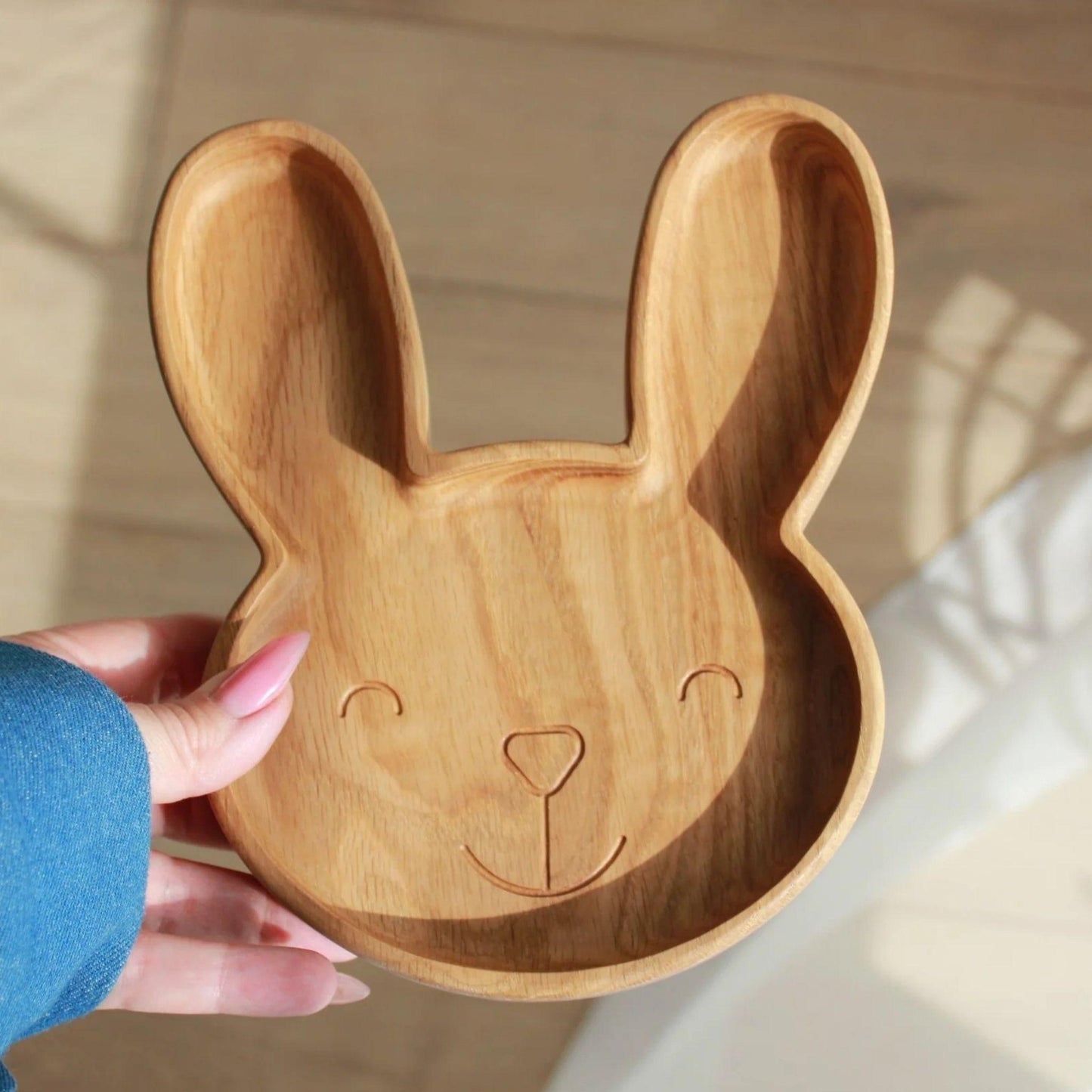 Hedemora Wooden Plate – Bunny