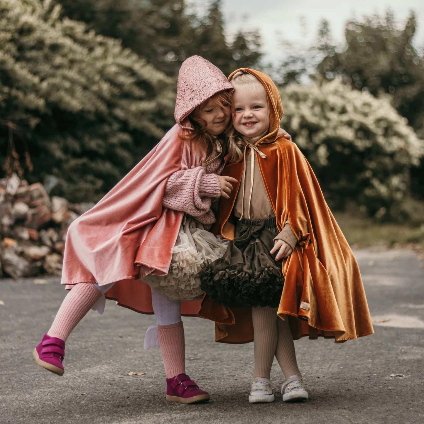 Skärhamn Magic Cape Costume – Pink Riding Hood