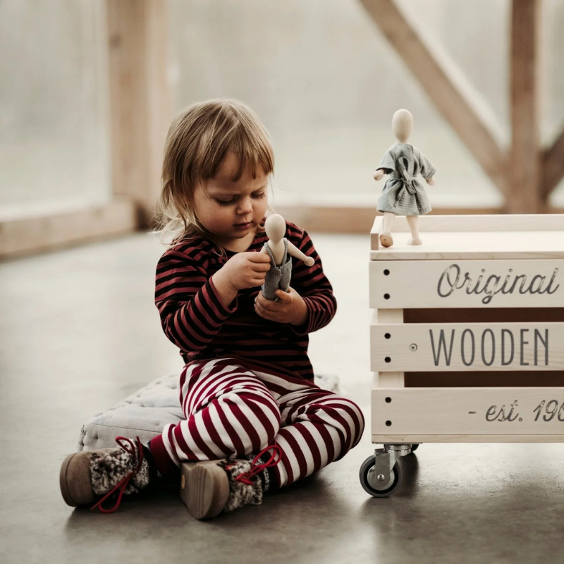 Røros Beech Doll – Dress Edition