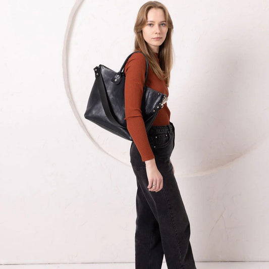 Lovikka Leather Handbag – Dark Denim