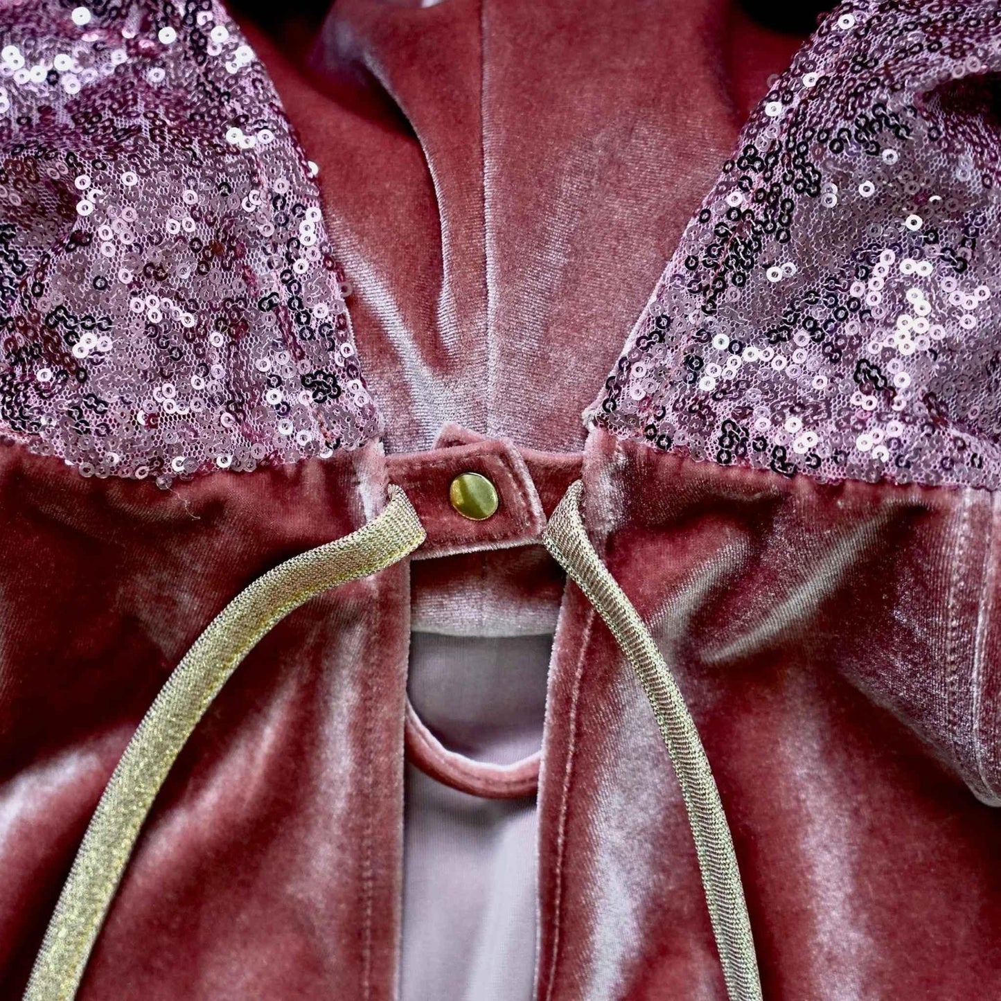 Skärhamn Magic Cape Costume – Pink Riding Hood