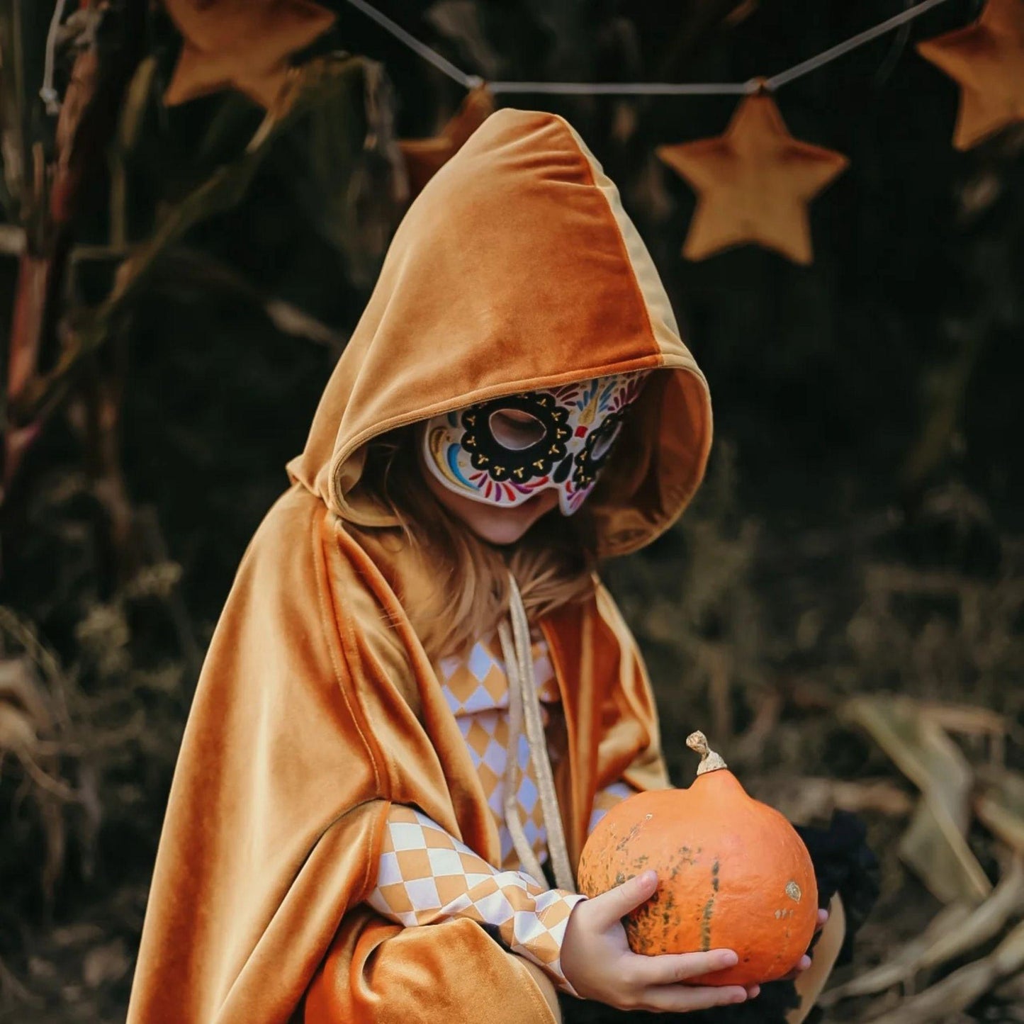 Tromøy Magic Cape – Golden Riding Hood