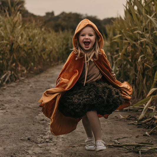 Tromøy Magic Cape – Golden Riding Hood